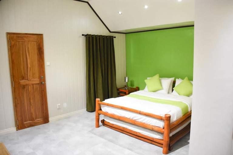 Dreamink Farm Og Myl'S Place Sorsogon Εξωτερικό φωτογραφία